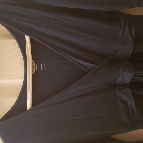 Old Navy Maternity dress - Picture 3 of 4